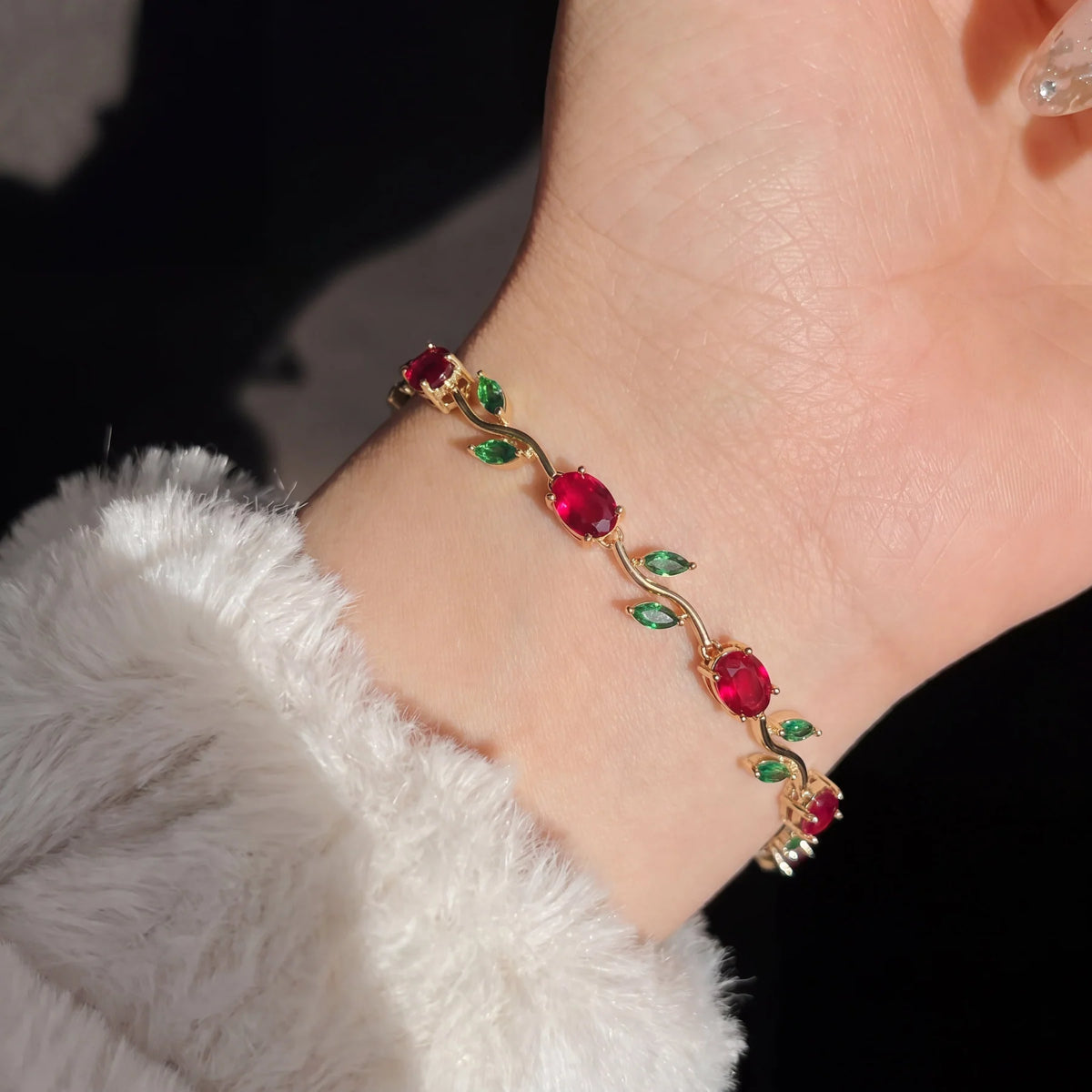 Luminous Crystal Stones Tulip Bracelet